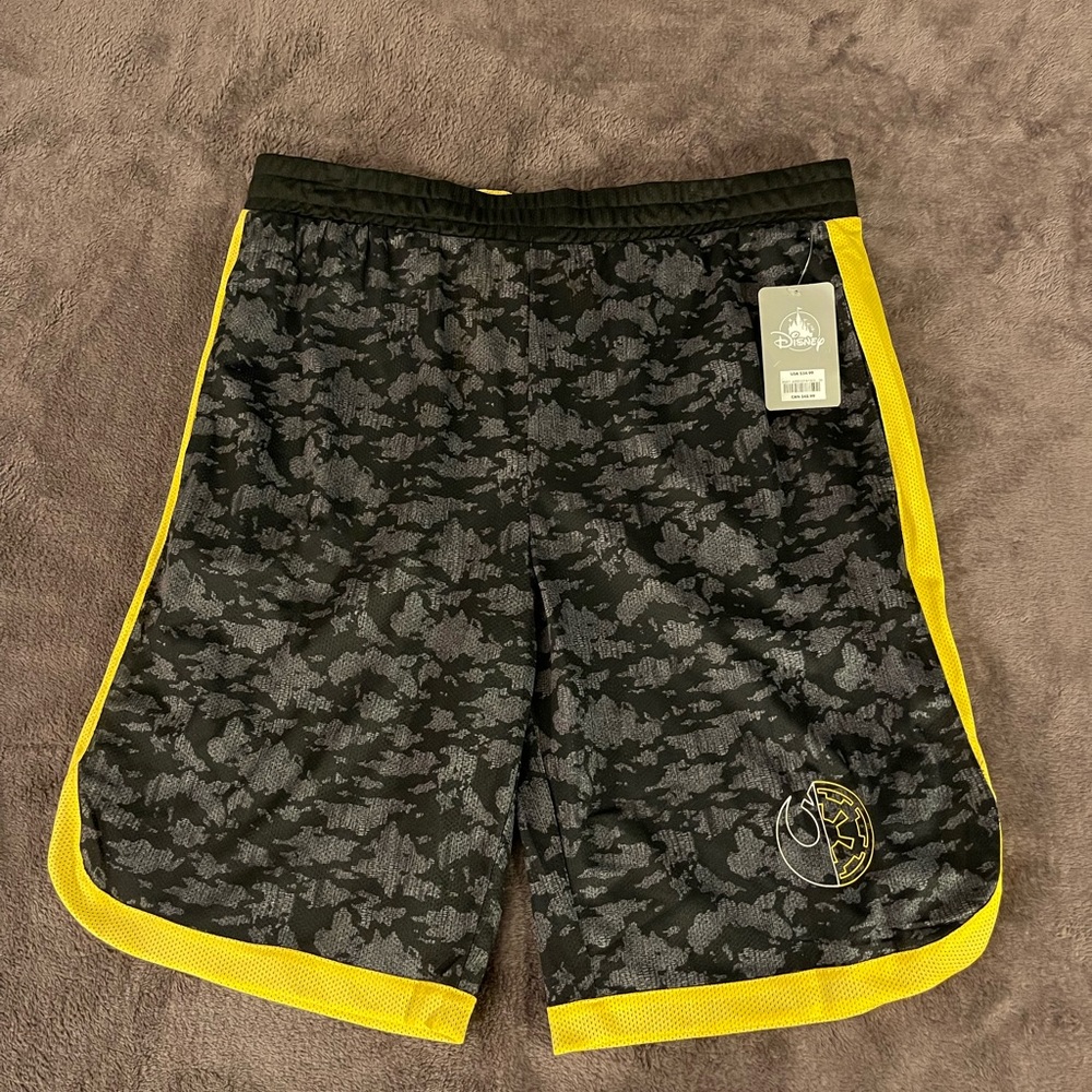 DISNEY WORLD STAR WARS REBELS BLACK & GOLD CAMO JERSEY SHORTS MENS SMALL